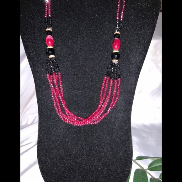 Necklace - Picture 1 of 4